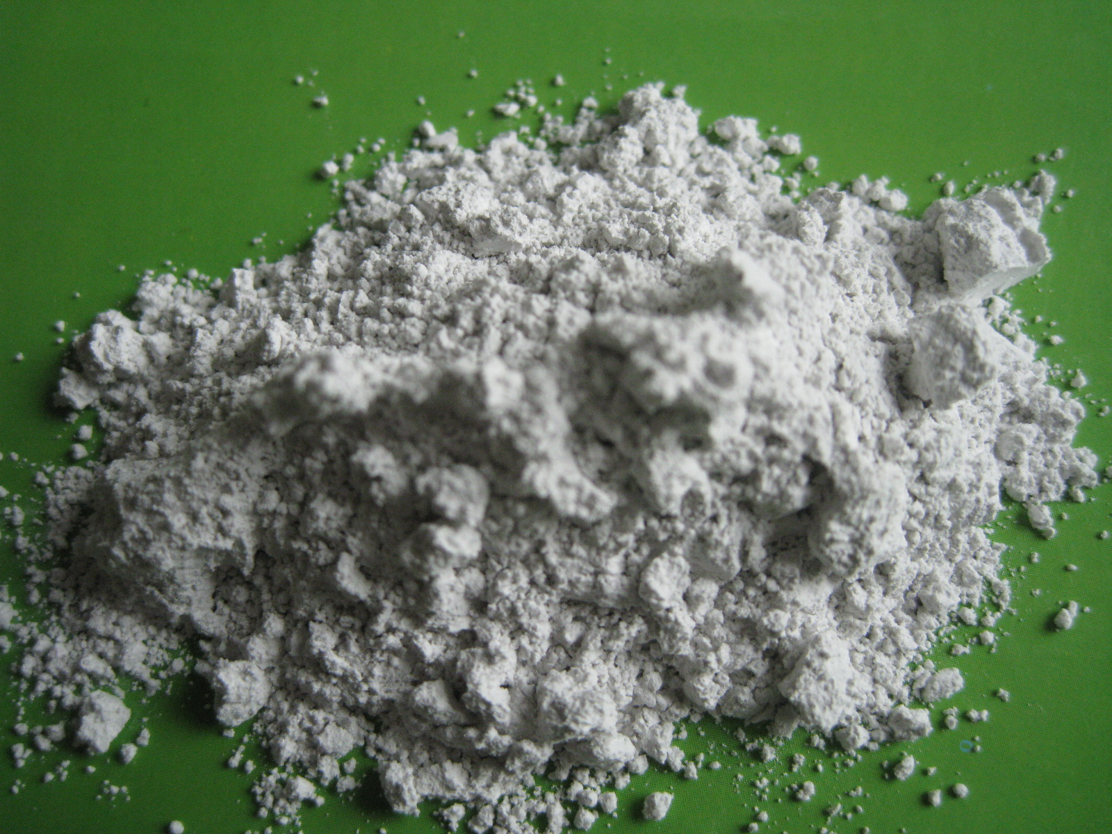 涂料用分散耐磨料一級(jí)電熔白剛玉細(xì)粉