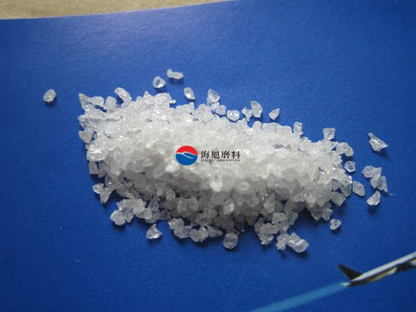 白剛玉的優(yōu)點(diǎn)及影響色澤變化的因素